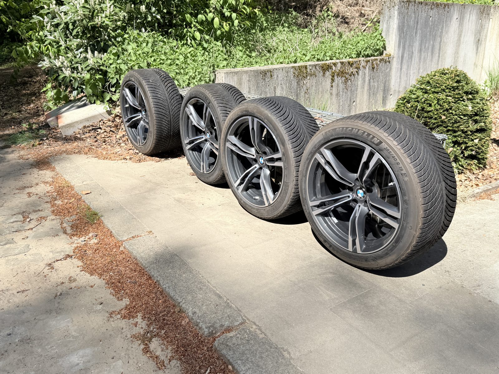BMW Alufelgen mit Michelin Winterreifen 285/265 R19